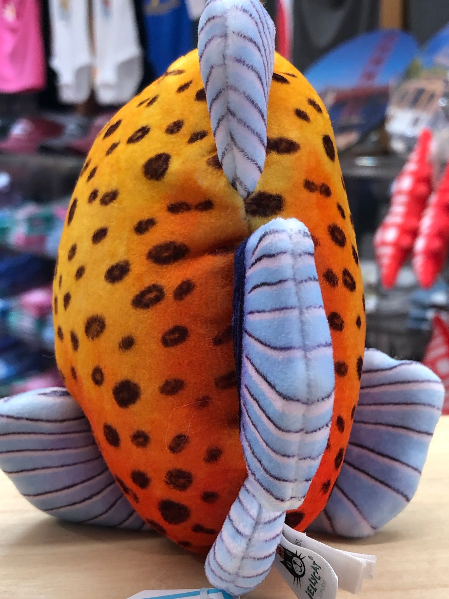 Peluche poisson Fishful de Jellycat - Bleu, Orange ou Rose