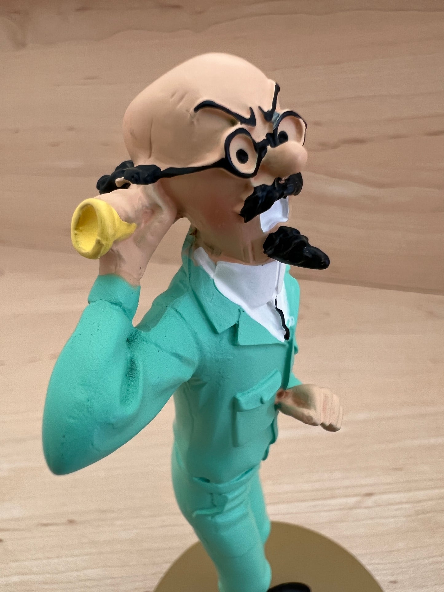 Professor Calculus With Ear Horn Resin Figure 12cm Ref: 42216