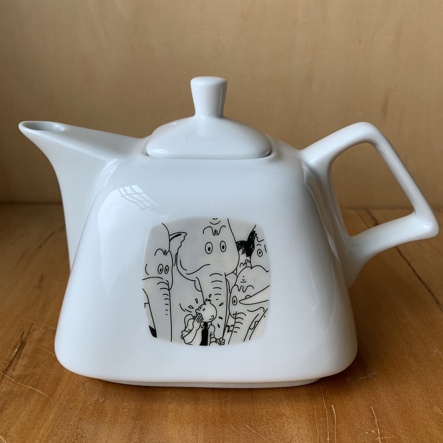 Tintin and Elephants Tableware