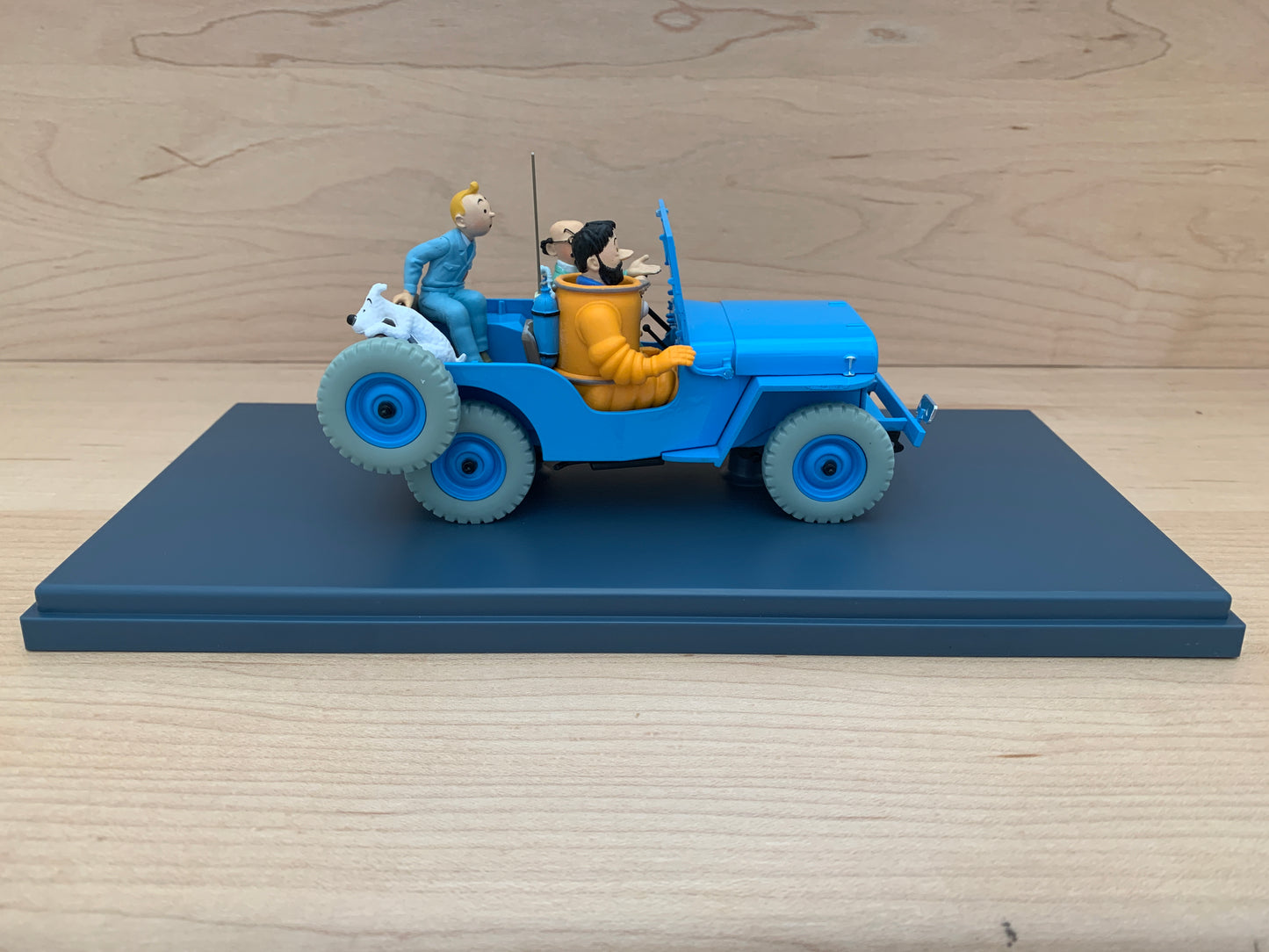 Tintin Blue Jeep CJ2A #4, Destination Moon 1/24 (2020)