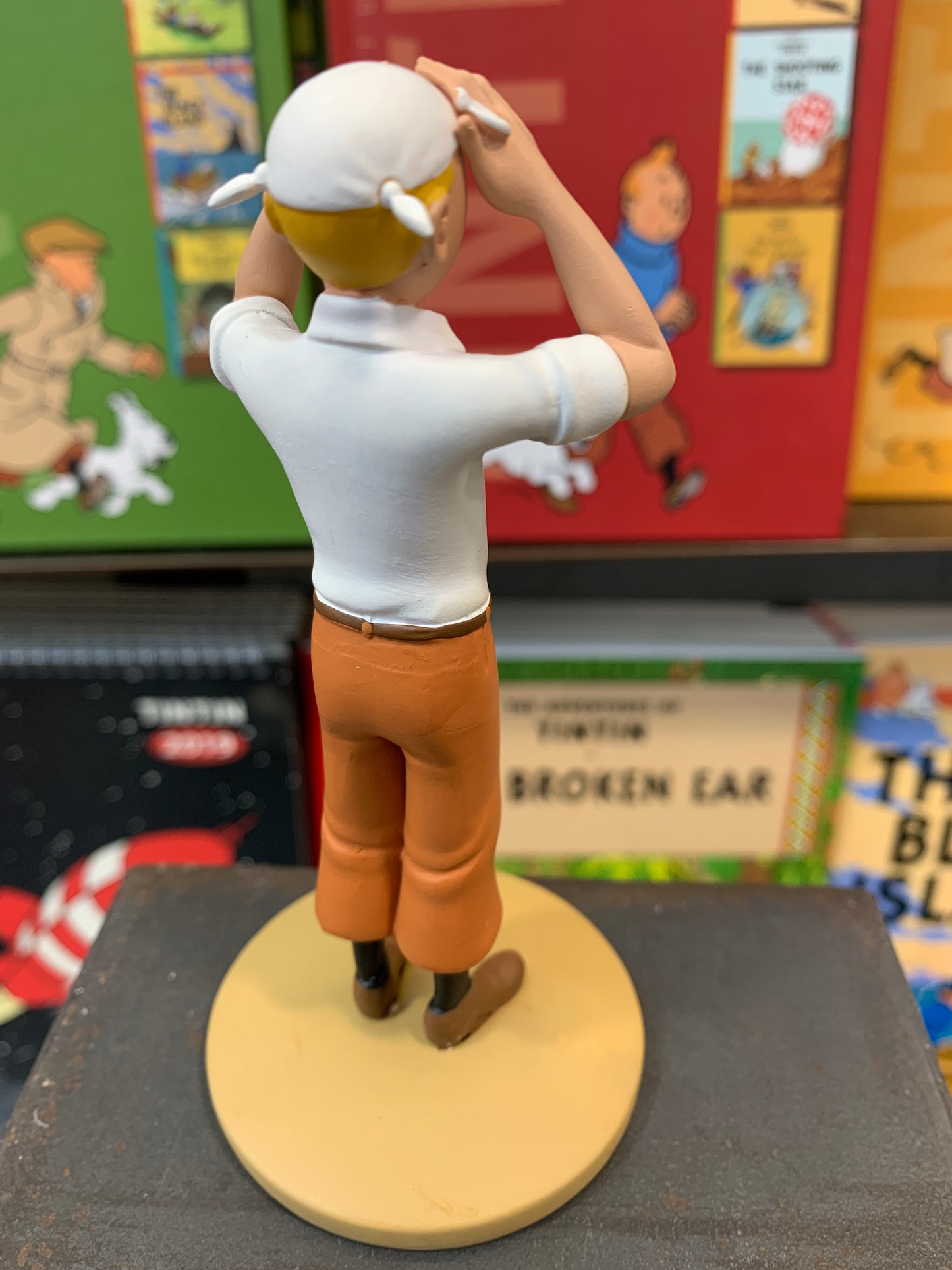 Tintin Resin Figure From The Crab With The Golden Claws 12cm Ref: 42193