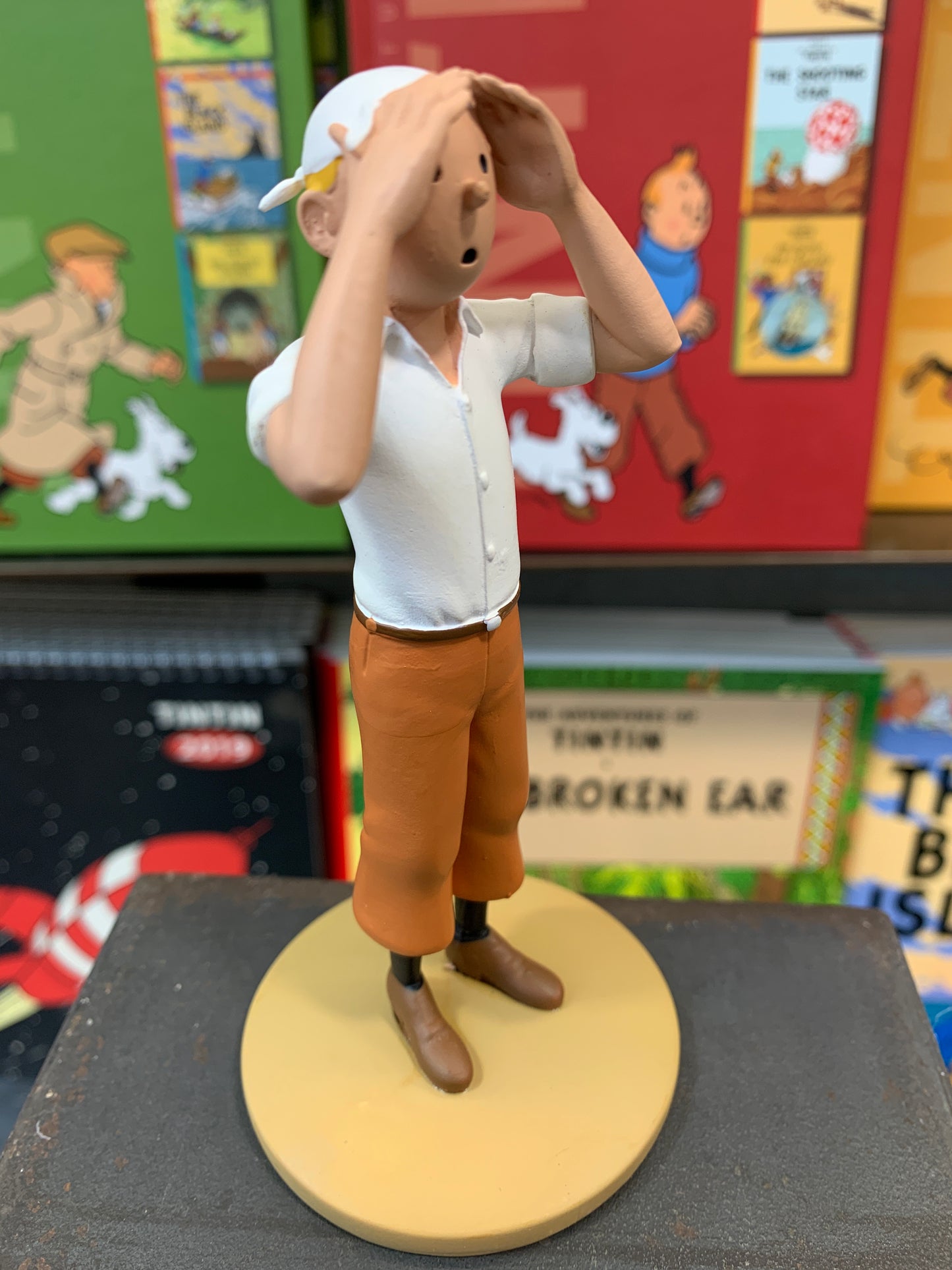 Tintin Resin Figure From The Crab With The Golden Claws 12cm Ref: 42193